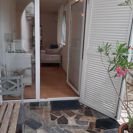 Miranda On The Apartment Barbat na Rabu