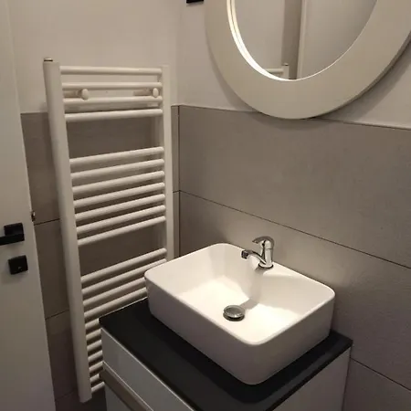 Miranda On The Apartament *